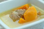 Canh bí đỏ nấu xương bò ngon tốt cho sức khỏe và dễ làm